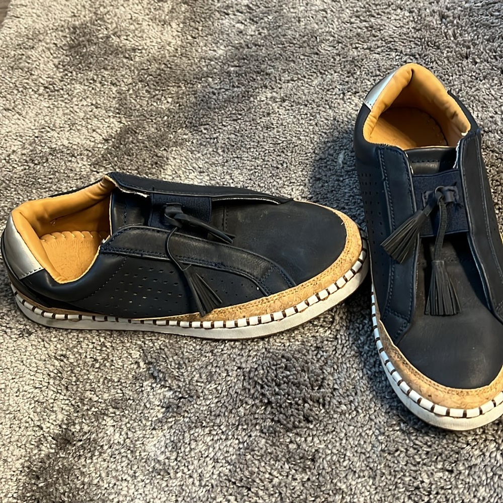 Navy blue womens Shoes size 7 - Picture 8 of 9